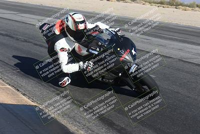 media/Dec-01-2025-Moto Forza (Mon) [[2daa91e15f]]/2-Intermediate Group/Session 4 (Turn 10 Inside)/